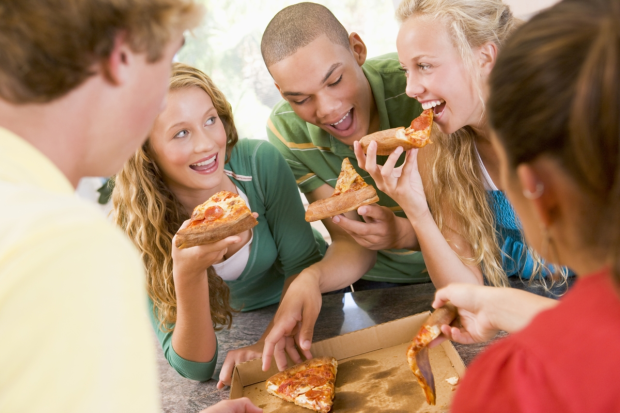 Top 5 Reasons to Love Pizza Delivery Services